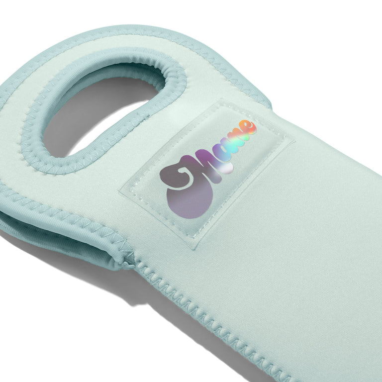 mane by mane addicts neoprene standard hot tool sleeve logo close-up