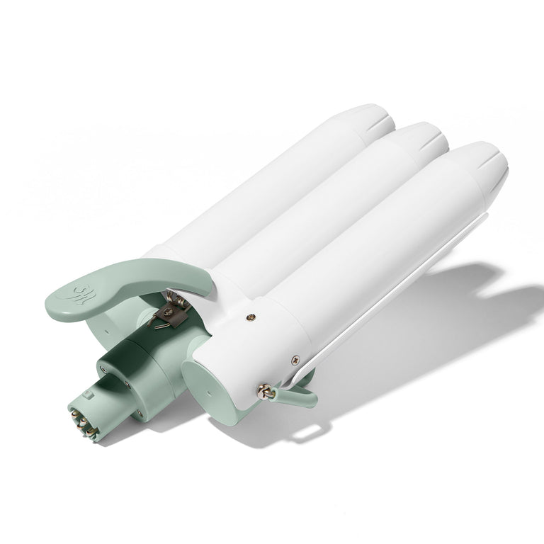 mane 1.25 inch triple barrel waver attachment side view